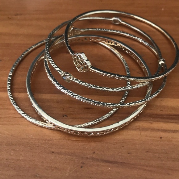 Kendra Scott Jewelry - Kendra Scott Logo Bangle Set